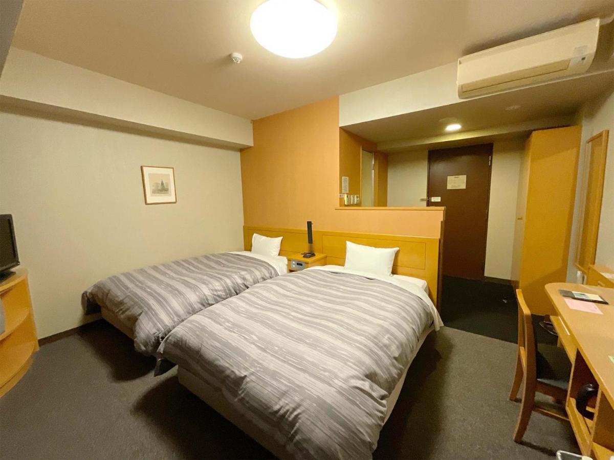 Hotel Route-Inn Aizuvakamacu Kültér fotó