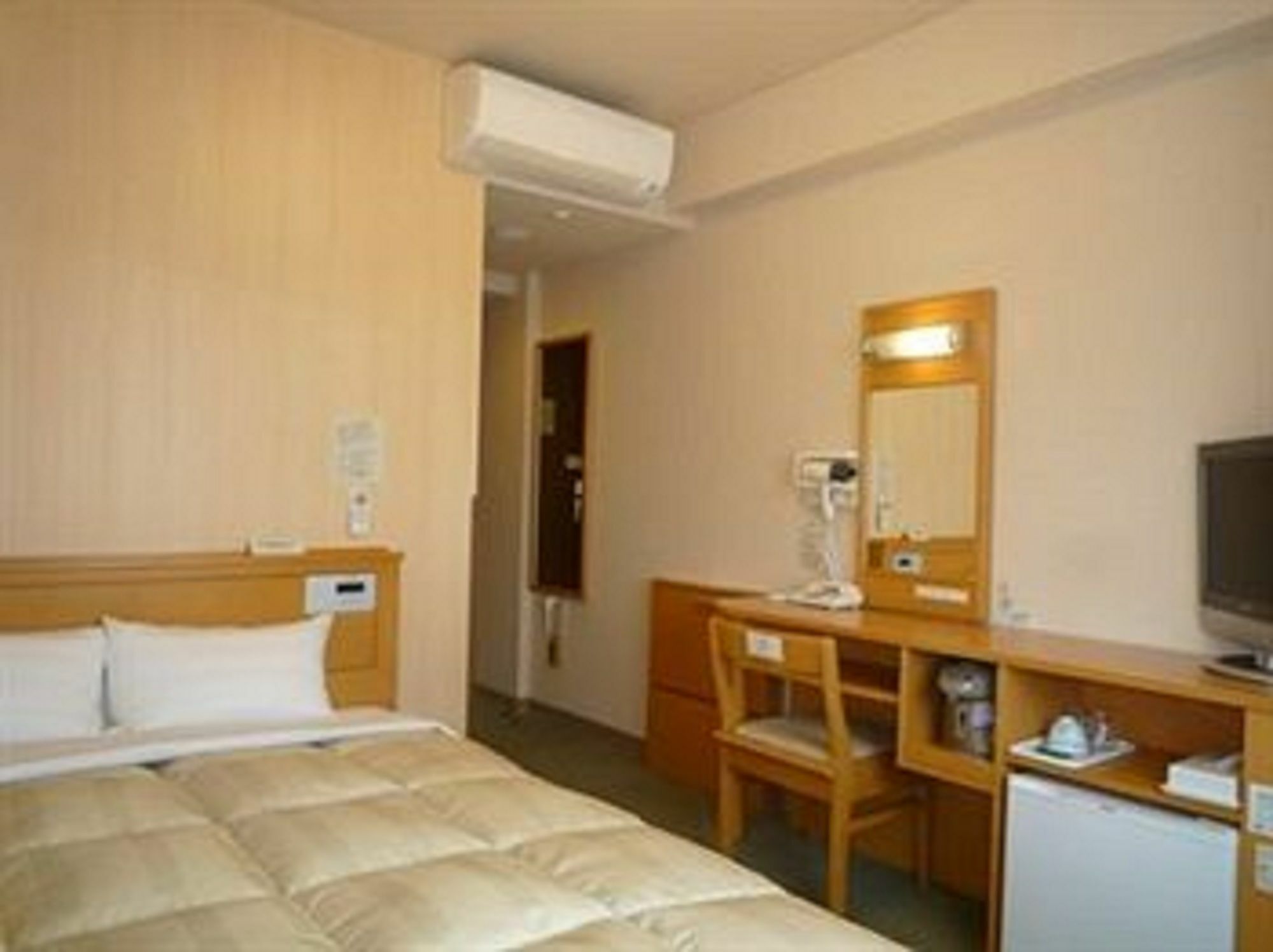 Hotel Route-Inn Aizuvakamacu Kültér fotó